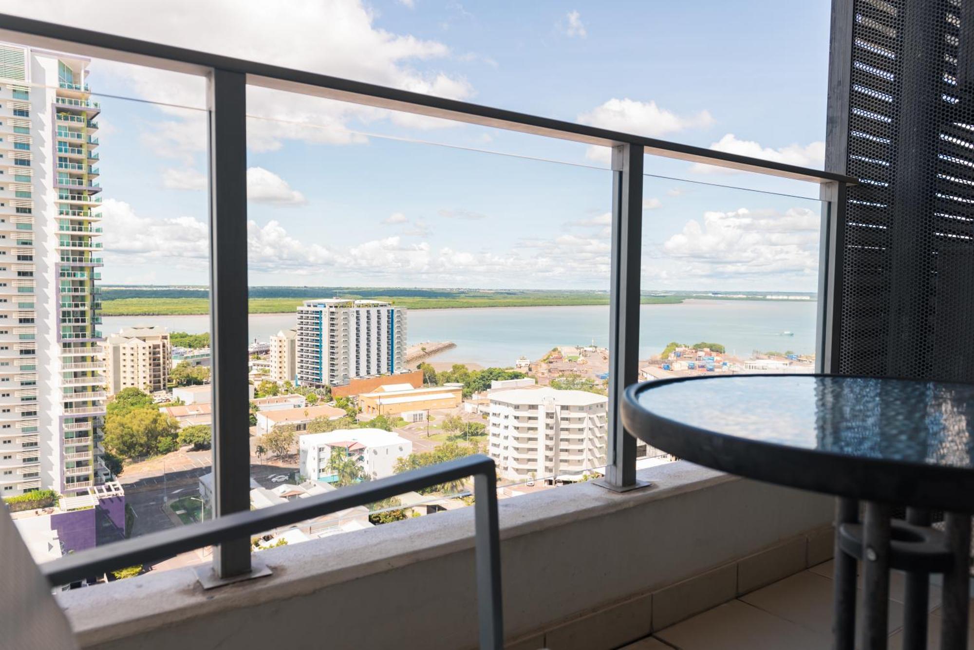 Darwin Harbour Suite Экстерьер фото
